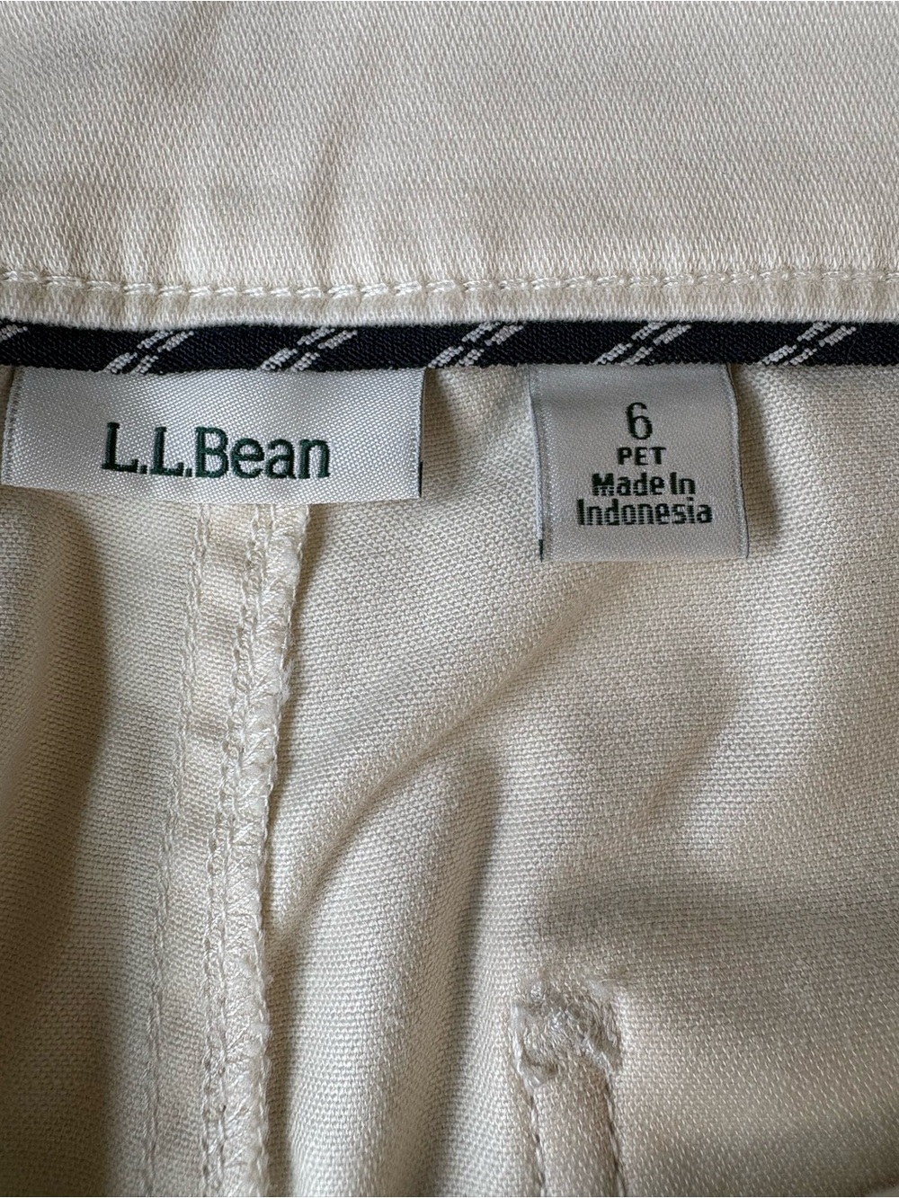LL Bean NWT Women’s Patch Pocket Wide Straight-Leg Chino Heritage Stone Sz 6P - Picture 6 of 12